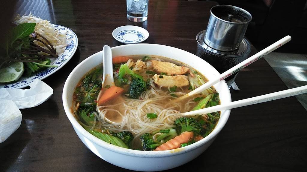 Tony Pho Vietnamese Restaurant Noddle soup and Grill | restaurant | 1002 S Federal Blvd, Denver, CO 80219, USA | 7205507620 OR +1 720-550-7620