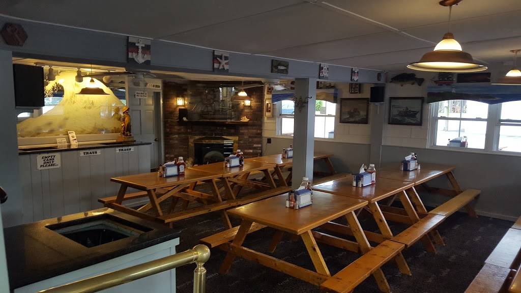 Genes Famous Seafoods | restaurant | 146 Huttleston Ave, Fairhaven, MA 02719, USA | 5089965127 OR +1 508-996-5127