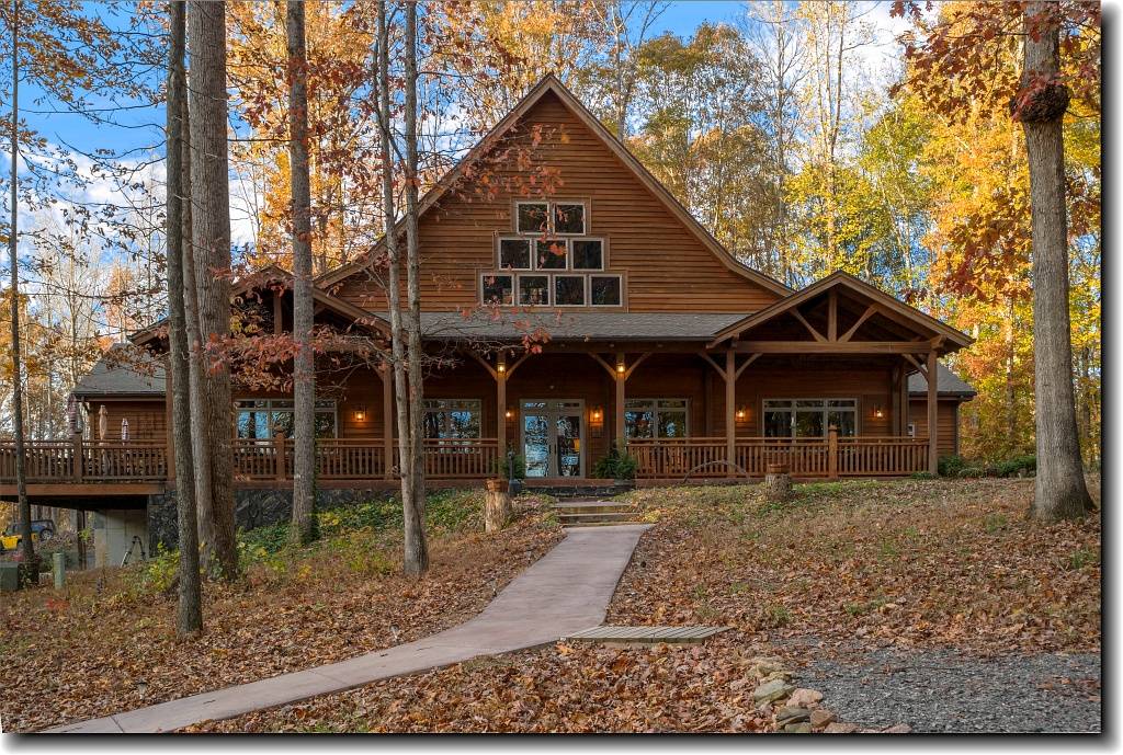 Sanders Ridge Vineyard, Winery and Events | restaurant | 3200 Round Hill Rd, Boonville, NC 27011, USA | 3366771700 OR +1 336-677-1700