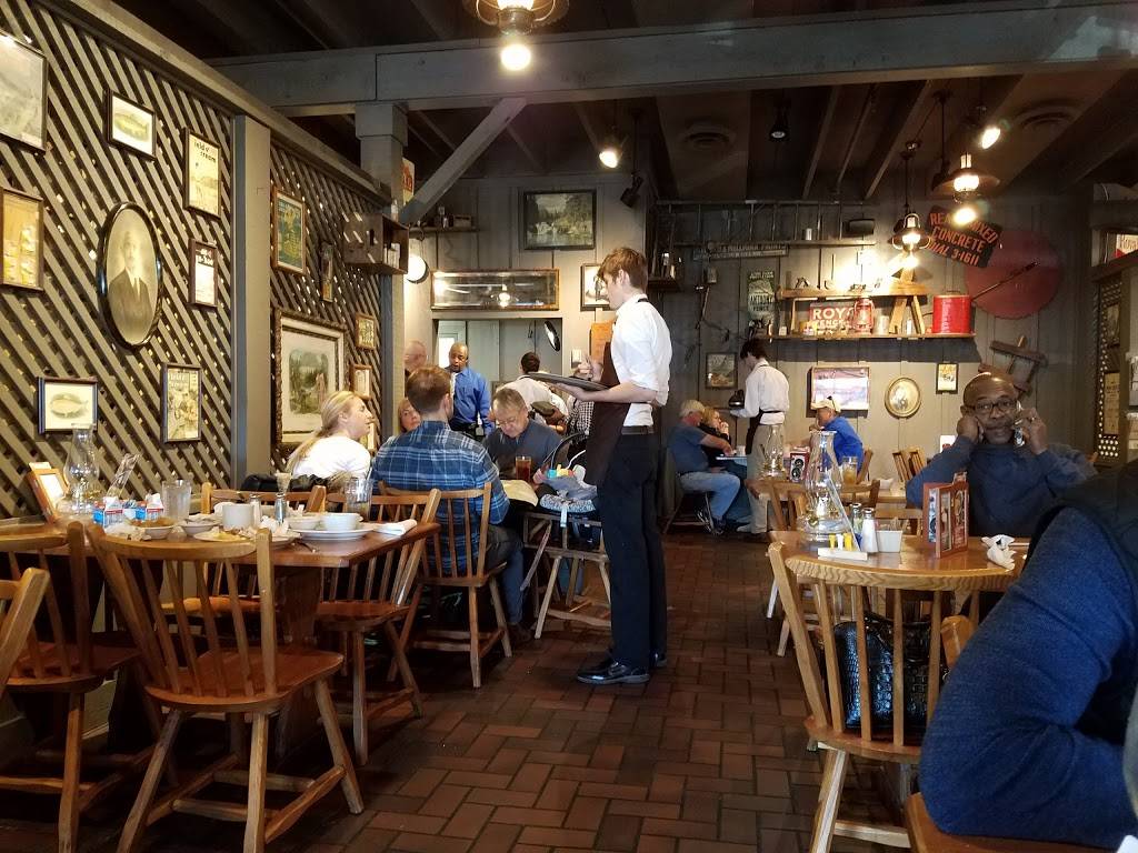 Cracker Barrel Old Country Store | restaurant | 105 Commercial Blvd, Flat Rock, NC 28731, USA | 8286925560 OR +1 828-692-5560