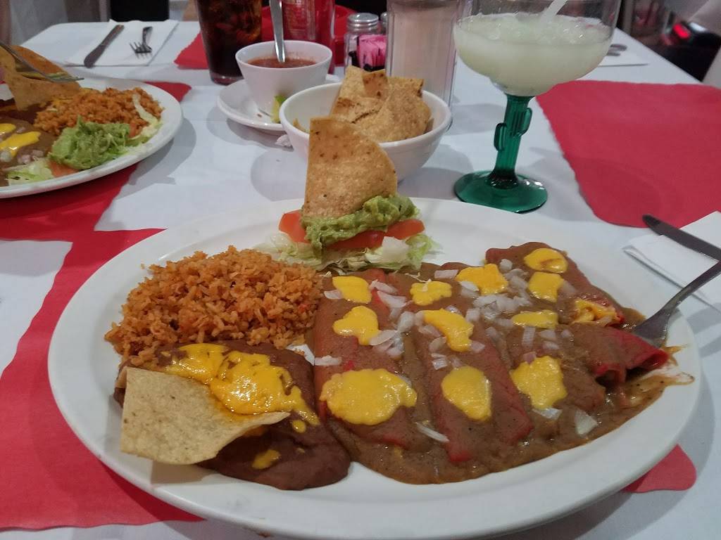 El Bosque Mexican Restaurant & Patio | restaurant | 2101 W Davis St #105, Conroe, TX 77304, USA | 9365393823 OR +1 936-539-3823
