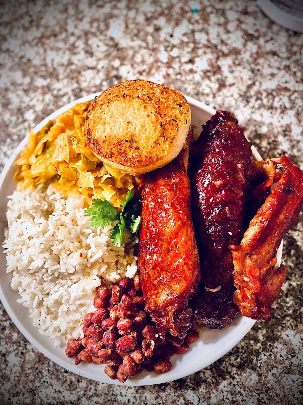 Chef Shuggy’s House | restaurant | 929 S 8th St, Camden, NJ 08103, USA | 8568700468 OR +1 856-870-0468