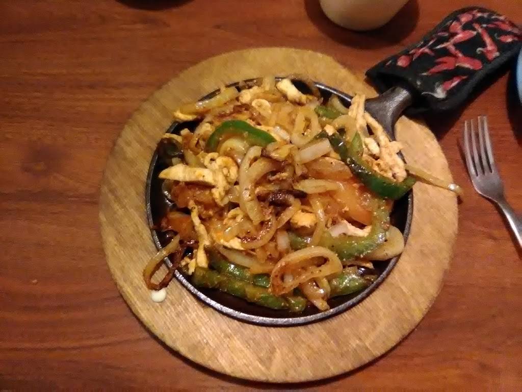 El Caporal Petersburg | restaurant | 23210 Airport St, Petersburg, VA 23803, USA | 8047221163 OR +1 804-722-1163