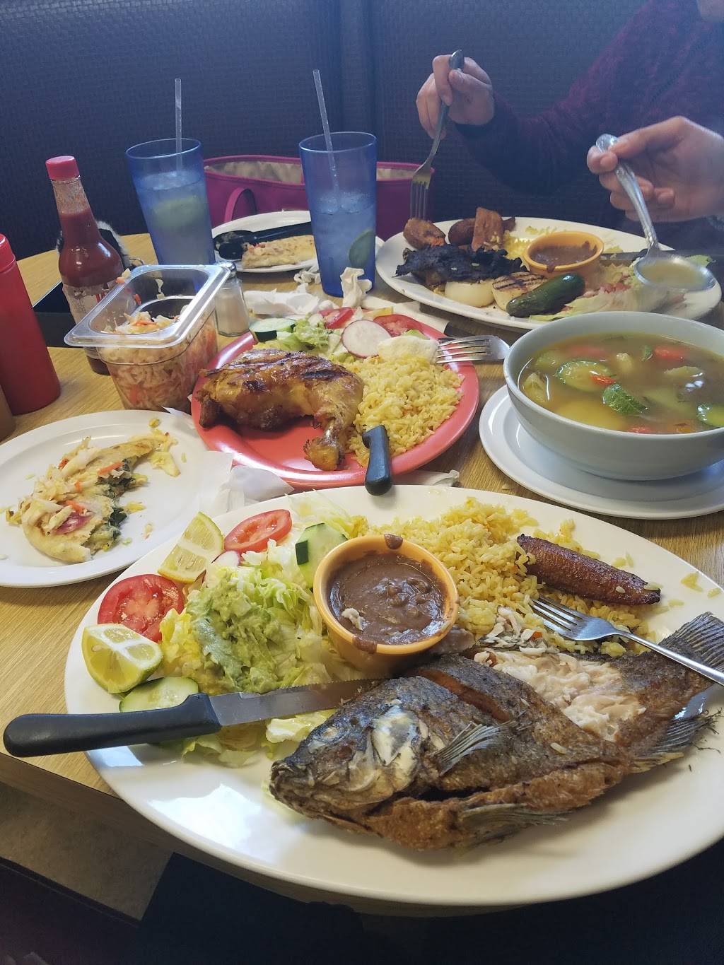 Salpicón Salvadorean Restaurant | restaurant | 2252 Euclid Ave G, Ontario, CA 91762, USA | 9099888880 OR +1 909-988-8880