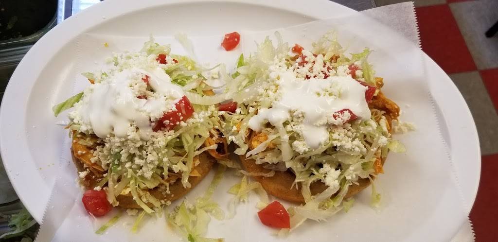 Antojitos La Mexicana | restaurant | 4550 Rock Springs Rd, Apopka, FL 32712, USA | 4077037394 OR +1 407-703-7394