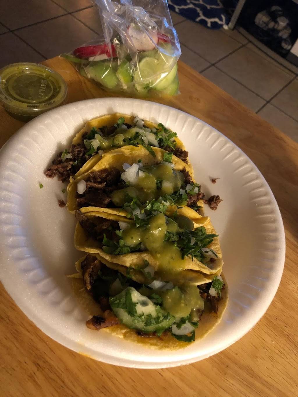 Taqueiros Ming | restaurant | 3698 Ming Ave, Bakersfield, CA 93309, USA | 6618086336 OR +1 661-808-6336