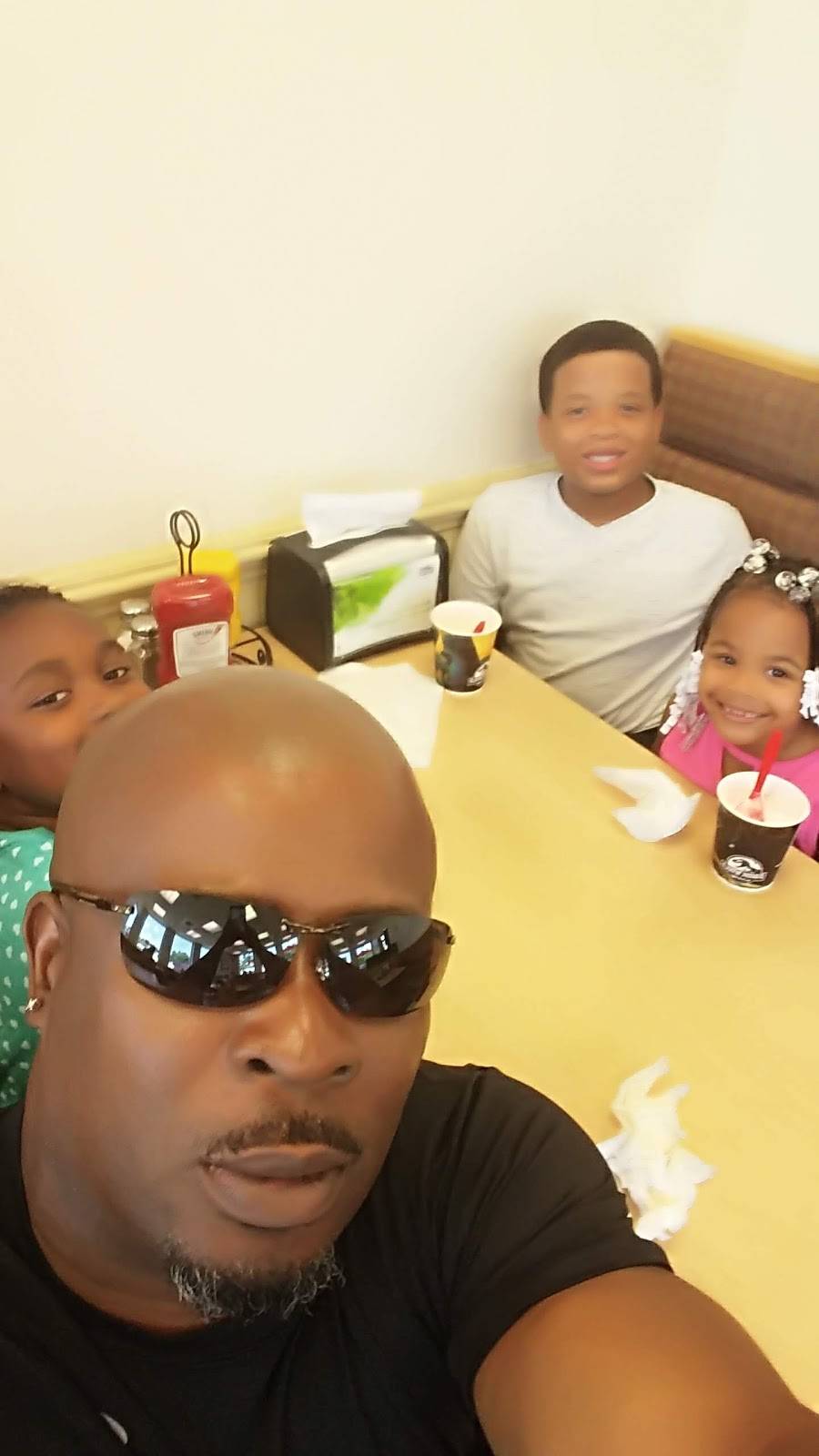 Dairy Queen | restaurant | 117 N Washington Hwy, Ashland, VA 23005, USA | 8047986066 OR +1 804-798-6066