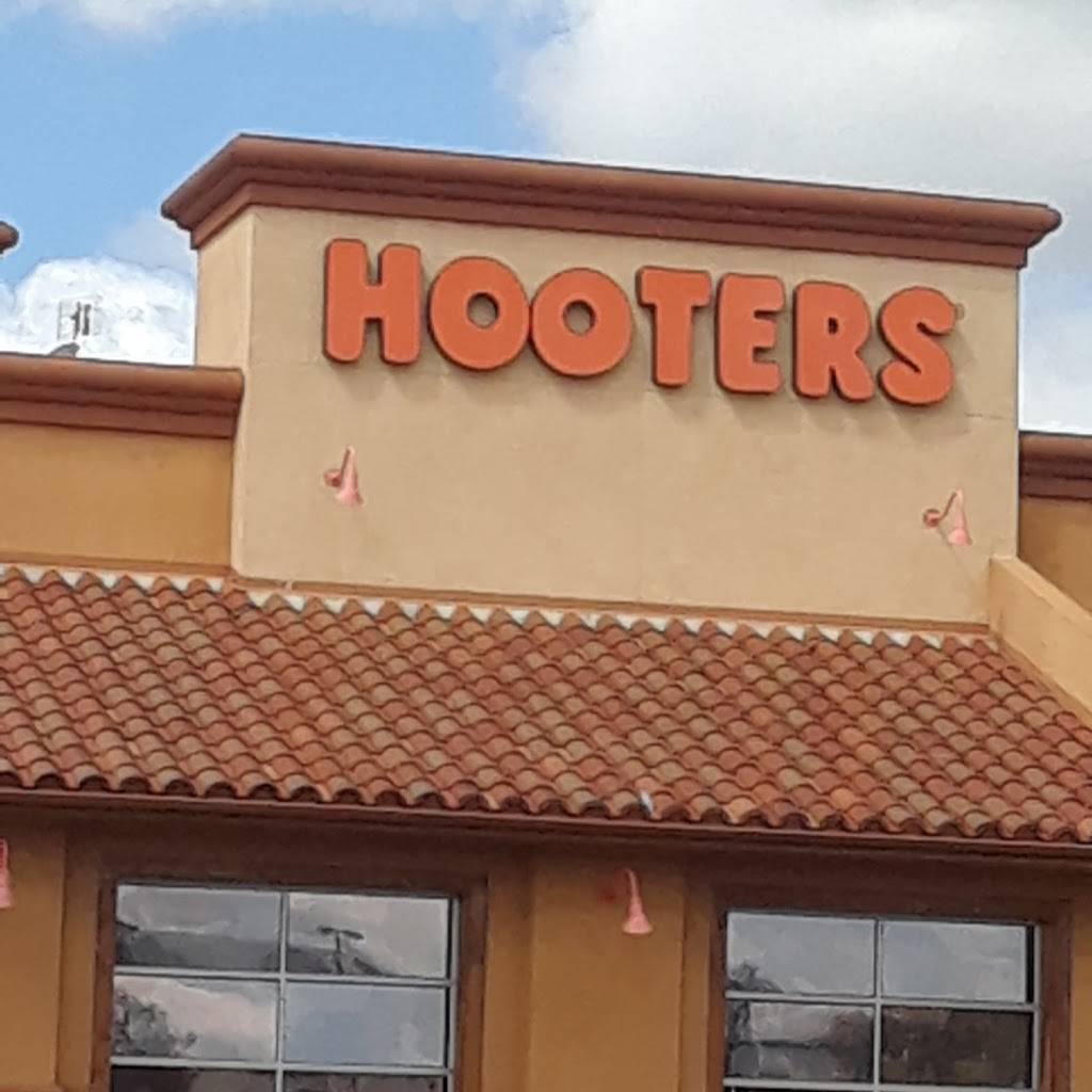 Hooters | restaurant | 6225 Valley Springs Pkwy, Riverside, CA 92507, USA | 9516974668 OR +1 951-697-4668