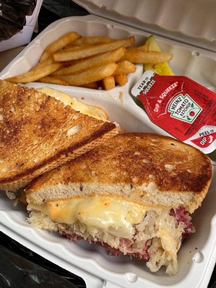 Latin American Food Truck | restaurant | 4816 Boiling Brook Pkwy, Rockville, MD 20852, USA | 3018859196 OR +1 301-885-9196