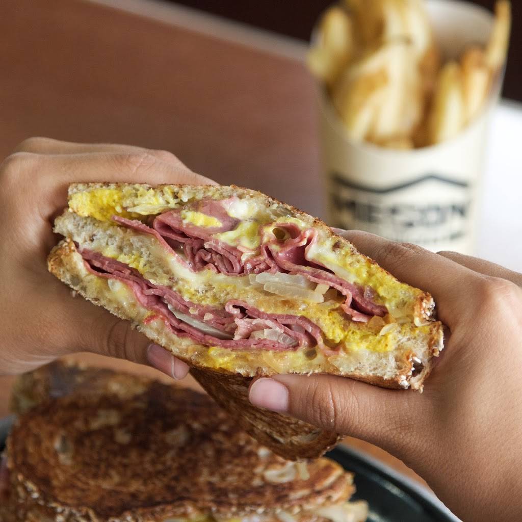 Meson Sandwiches | restaurant | 1010 W Osceola Pkwy, Kissimmee, FL 34741, USA | 4075728092 OR +1 407-572-8092