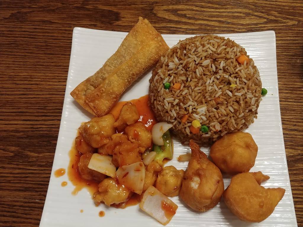Golden Dragon Chinese Cuisine | restaurant | 92 King St W, Cobourg, ON K9A 2M3, Canada | 2892520906 OR +1 289-252-0906