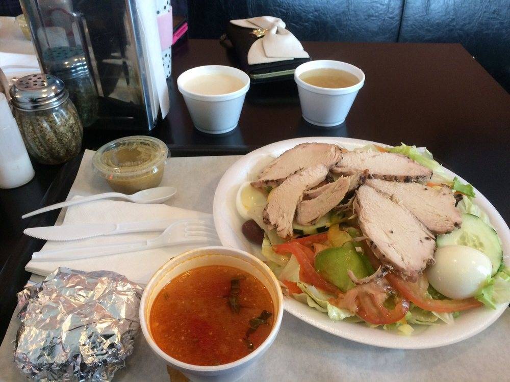 Primos Chicago Pizza | restaurant | 816 W Van Buren St, Chicago, IL 60607, USA | 3122431052 OR +1 312-243-1052