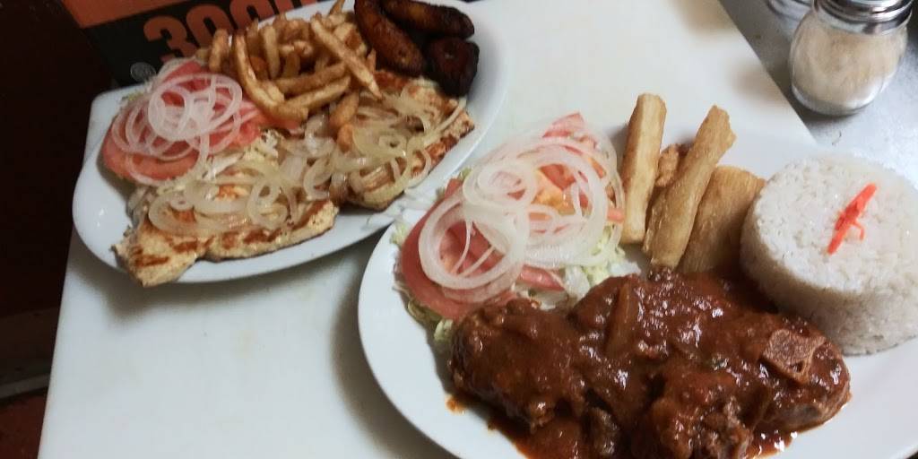 Mangos Cuban Cafe | restaurant | 1826 Trade Center Way unit c, Naples, FL 34109, USA | 2395935099 OR +1 239-593-5099