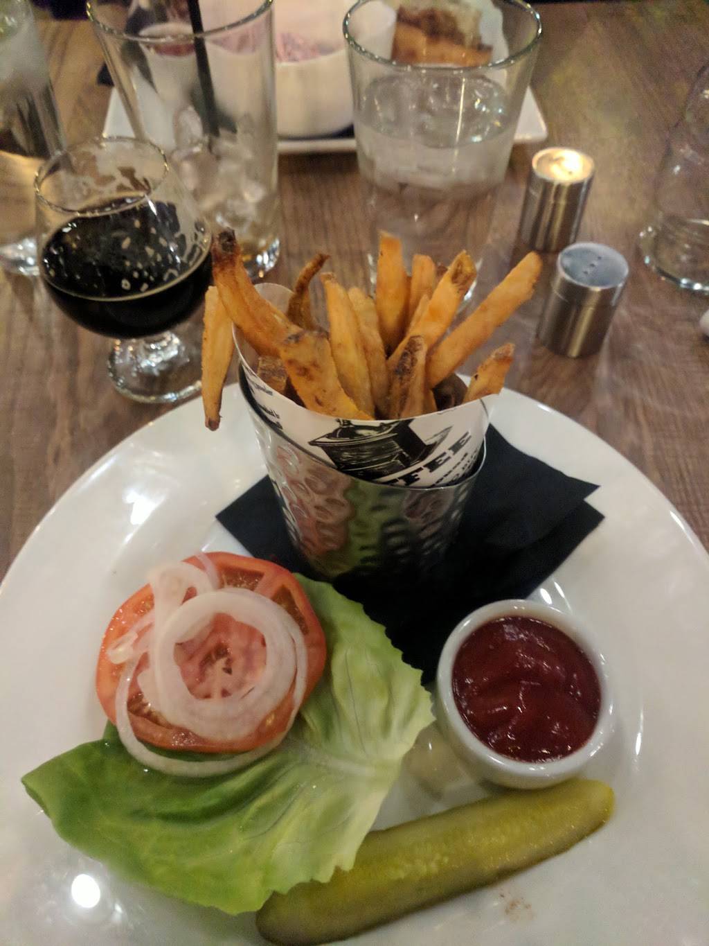 Boss Dog Brewing Co. | restaurant | 2179 Lee Rd, Cleveland Heights, OH 44118, USA | 2163212337 OR +1 216-321-2337