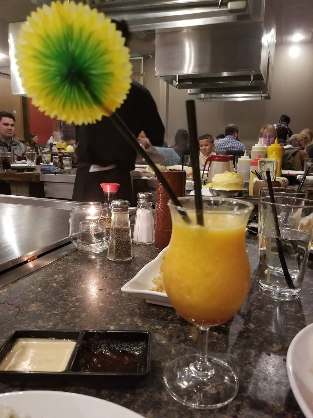 Hibachi Japanese Steakhouse | restaurant | 6901 # (Plaza behind Wendys), 131 Rockside Rd, Independence, OH 44131, USA | 2165200433 OR +1 216-520-0433