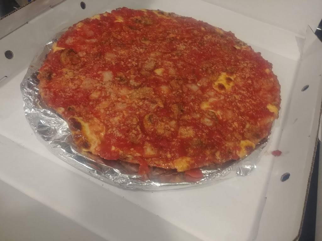 Lou Malnatis Pizzeria - Carry Out | meal delivery | 1048 Commons Dr, Geneva, IL 60134, USA | 6302081600 OR +1 630-208-1600