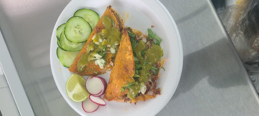 Taqueria Mis Tacos | restaurant | W Harrison Ave, Milwaukee, WI 53215, USA | 4142554597 OR +1 414-255-4597