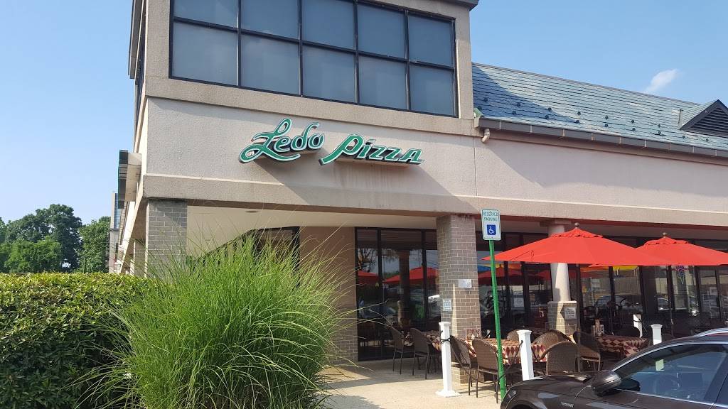 Ledo Pizza | meal takeaway | 5245 River Rd, Bethesda, MD 20816, USA | 3016565336 OR +1 301-656-5336