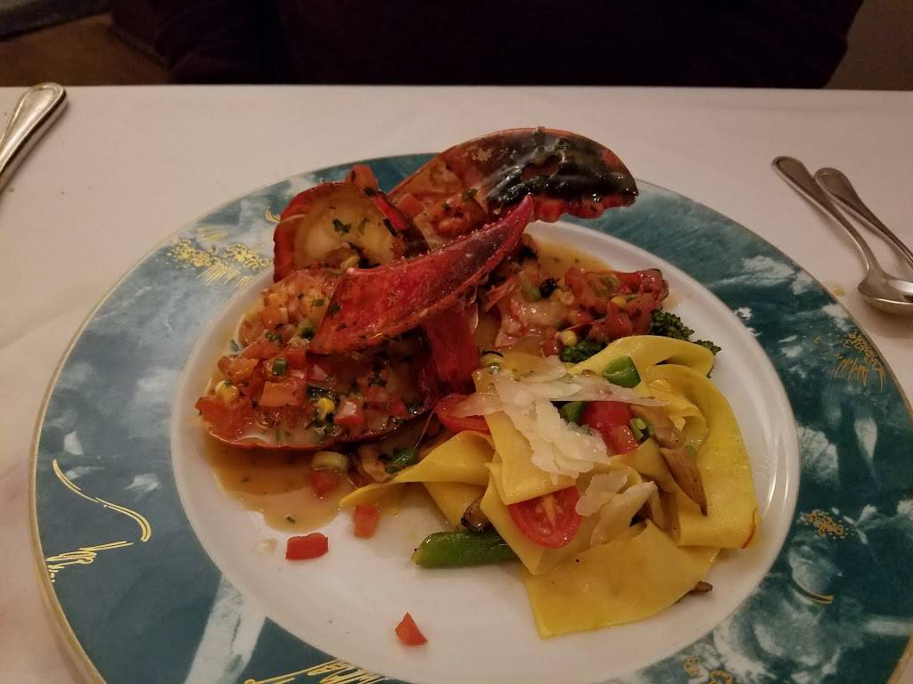 LEtoile Restaurant | restaurant | 22 N Water St, Edgartown, MA 02539, USA | 5086275187 OR +1 508-627-5187