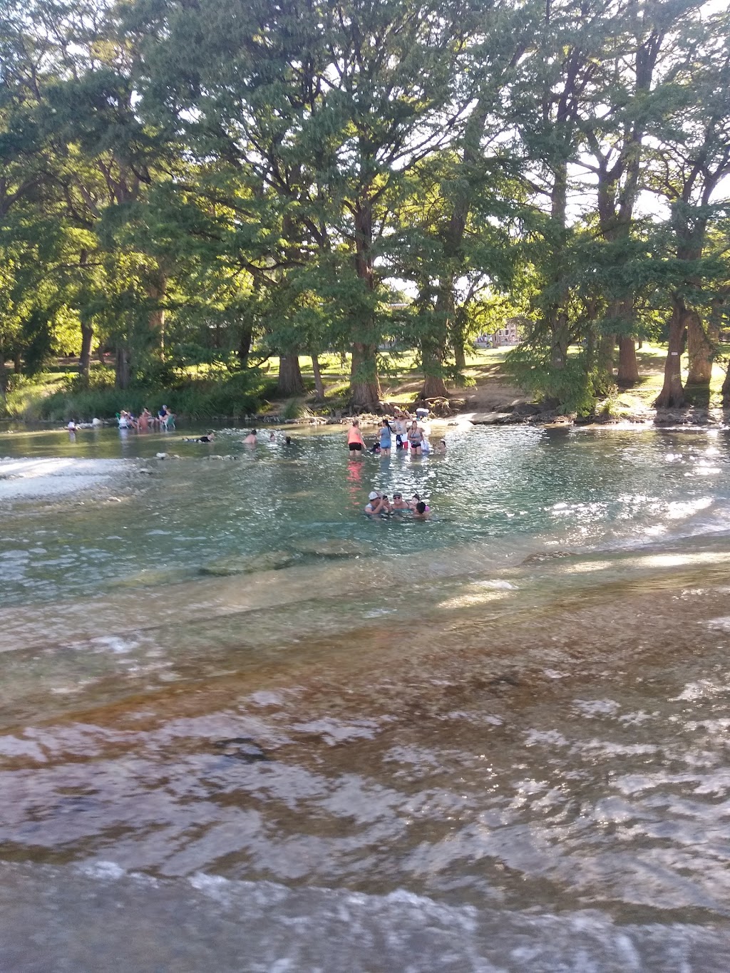 House Pasture Cattle Co | restaurant | 2 River Rd, Concan, TX 78838, USA | 8302326580 OR +1 830-232-6580