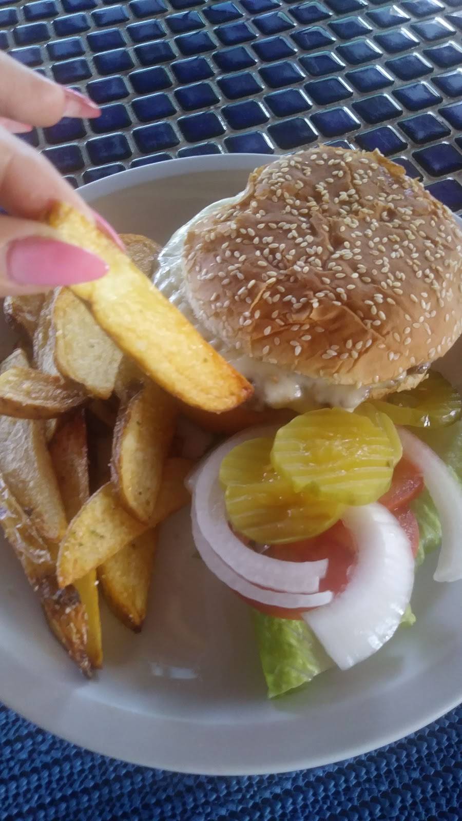 La Marina | restaurant | Baja Cove Beach, Punta Banda, B.C., Mexico | 016461542875 OR +52 646 154 2875