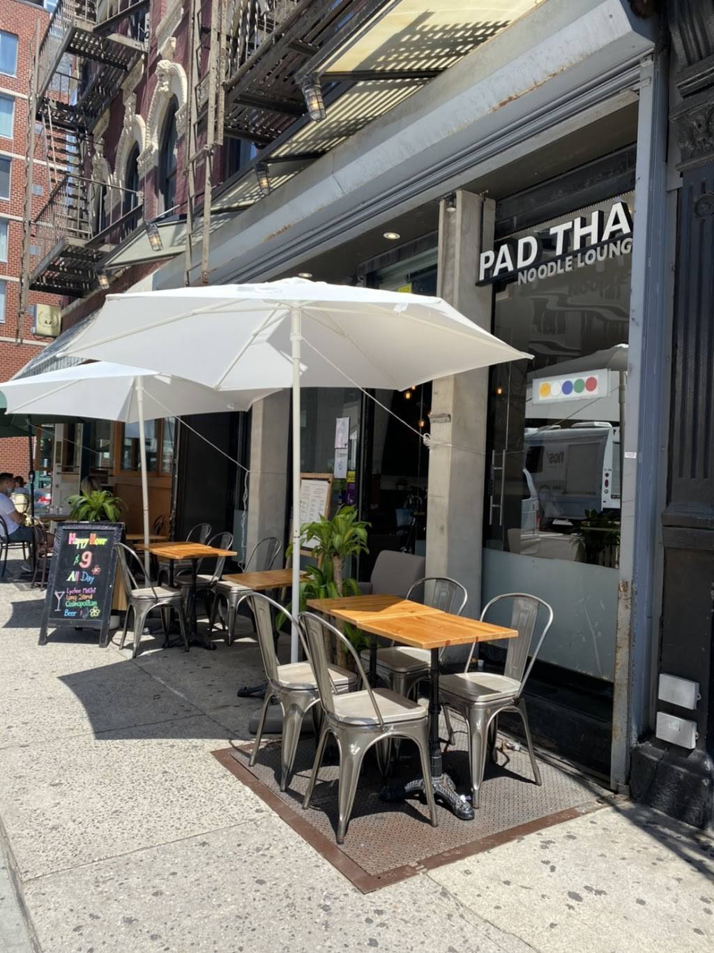 Pad Thai Noodle Lounge | restaurant | 114 8th Ave, New York, NY 10011, USA | 2126916226 OR +1 212-691-6226
