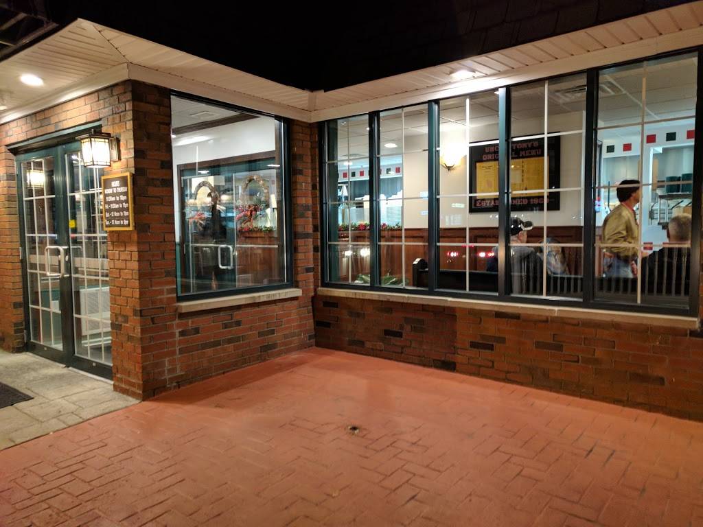 Uncle Tonys Pizza & Pasta | restaurant | 46 Putnam Pike, Johnston, RI 02919, USA | 4012318111 OR +1 401-231-8111