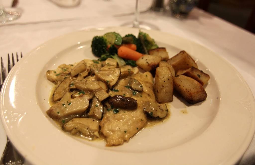 Il Pavone | restaurant | 2291 Olympic Blvd, Walnut Creek, CA 94595, USA | 9259399060 OR +1 925-939-9060