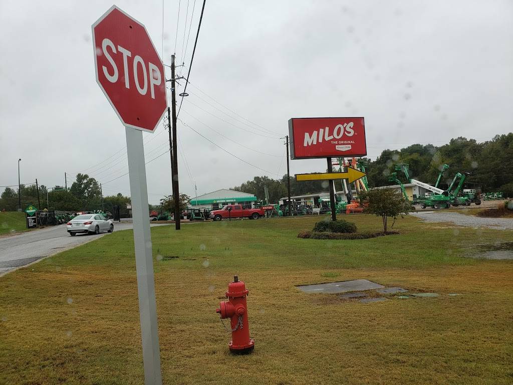 Milos Hamburgers | restaurant | 5020 Old Greensboro Rd, Tuscaloosa, AL 35405, USA | 2052487215 OR +1 205-248-7215