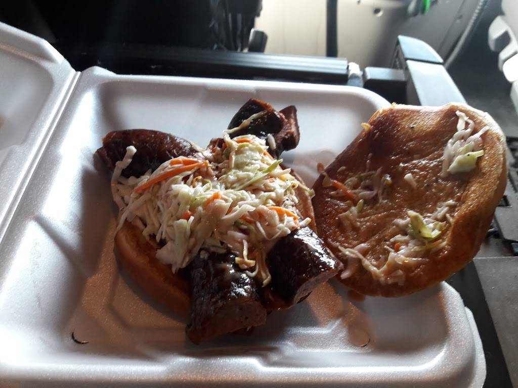 STILL SMOKIN BBQ | restaurant | 212 South Hickory Street, Abbott, TX 76621, USA | 2545809644 OR +1 254-580-9644