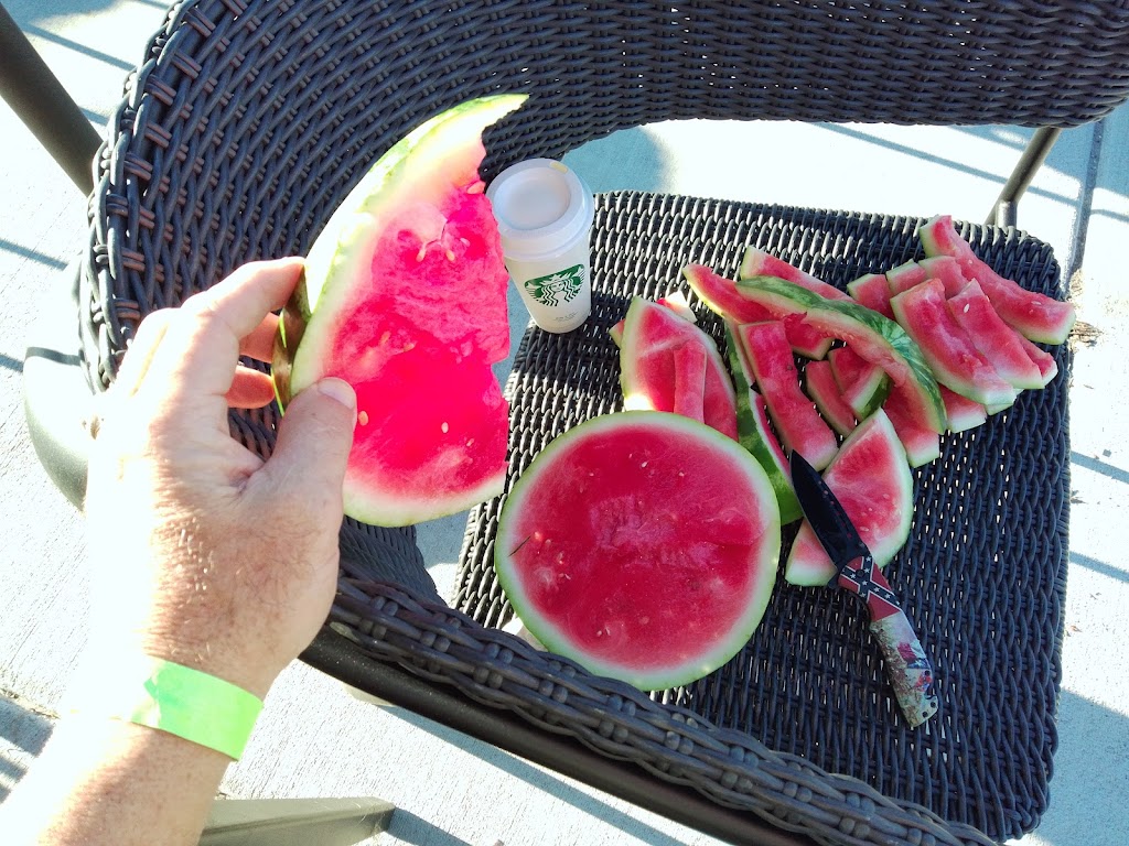 Starbucks | cafe | 101 W B McLean Dr, Cape Carteret, NC 28584, USA | 2526166206 OR +1 252-616-6206