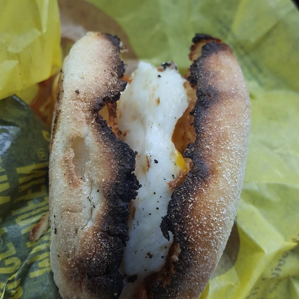 McDonalds | cafe | 2800 Skymark Ave, Mississauga, ON L4W 5A6, Canada | 9056299994 OR +1 905-629-9994