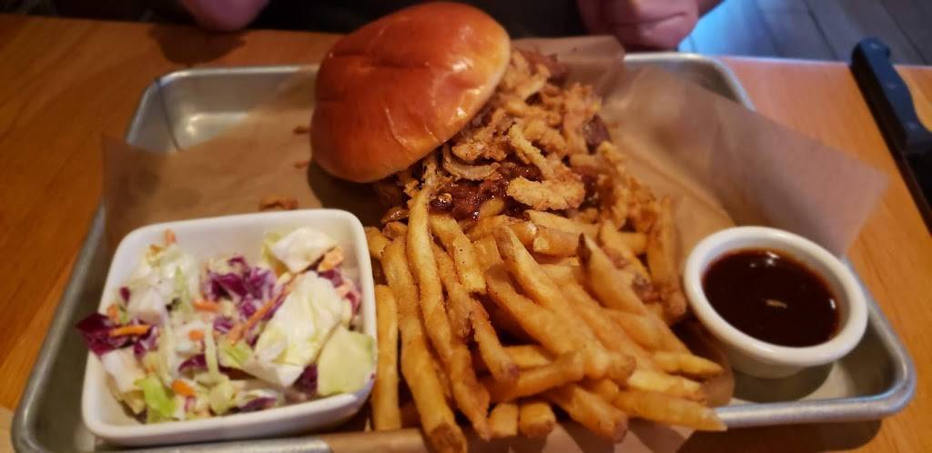 BJs Restaurant & Brewhouse | restaurant | 2520 Tuscany St, Corona, CA 92881, USA | 9512713610 OR +1 951-271-3610