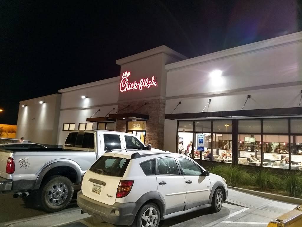 Chick-fil-A | restaurant | 3943 W Ina Rd, Tucson, AZ 85741, USA | 5207446269 OR +1 520-744-6269