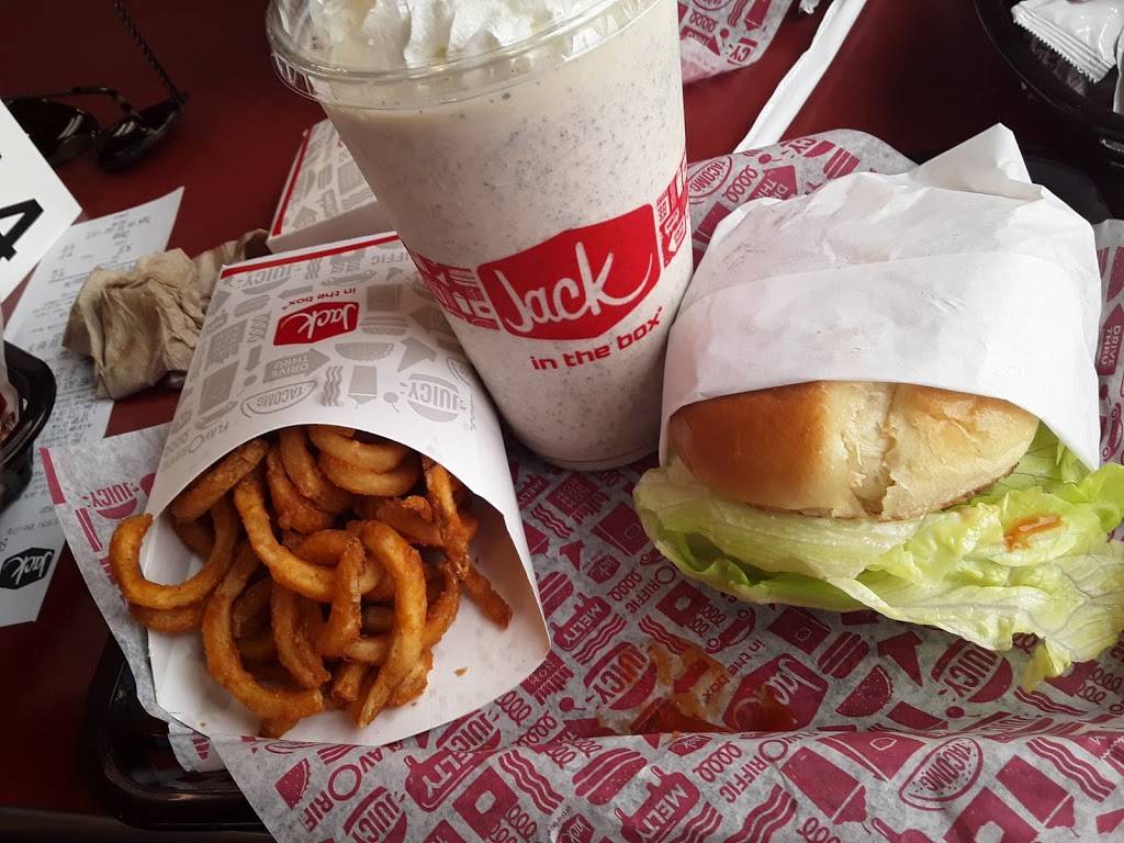 Jack in the Box | restaurant | 12207 Montwood Dr, El Paso, TX 79938, USA | 9158560736 OR +1 915-856-0736