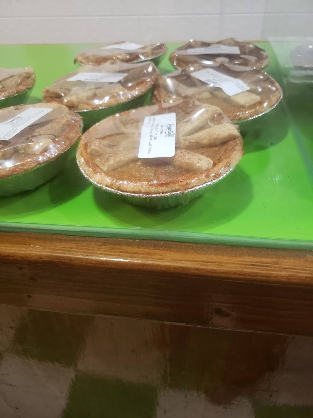 Leonards Food Quarters | restaurant | 1708 Gerstner Memorial Dr, Lake Charles, LA 70601, USA | 3374940618 OR +1 337-494-0618