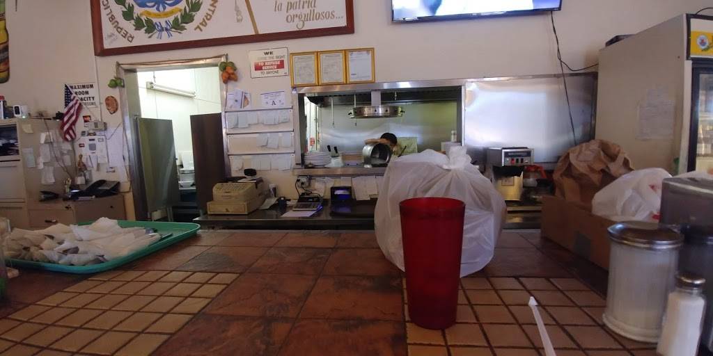 Salvadoreno Restaurant | restaurant | 720 N Main St, Las Vegas, NV 89101, USA | 7023853600 OR +1 702-385-3600