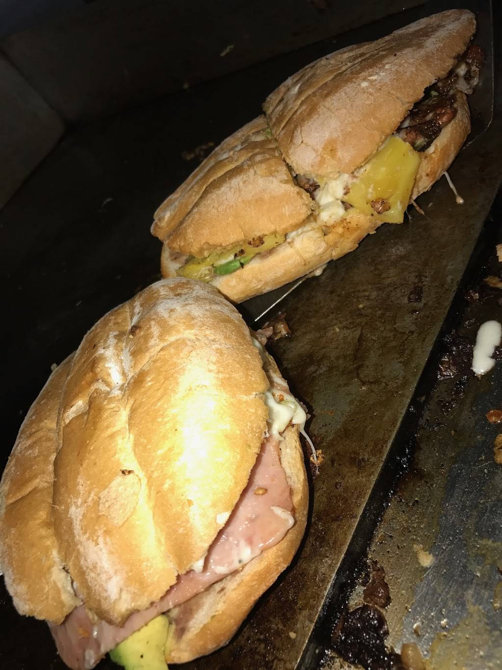 Super Tortas Y Refresqueria | restaurant | 507 S Danville St, Willis, TX 77378, USA | 9367018369 OR +1 936-701-8369