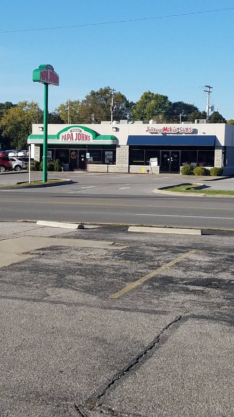 Papa Johns Pizza | restaurant | 2415 Fort Campbell Blvd, Hopkinsville, KY 42240, USA | 2708856666 OR +1 270-885-6666