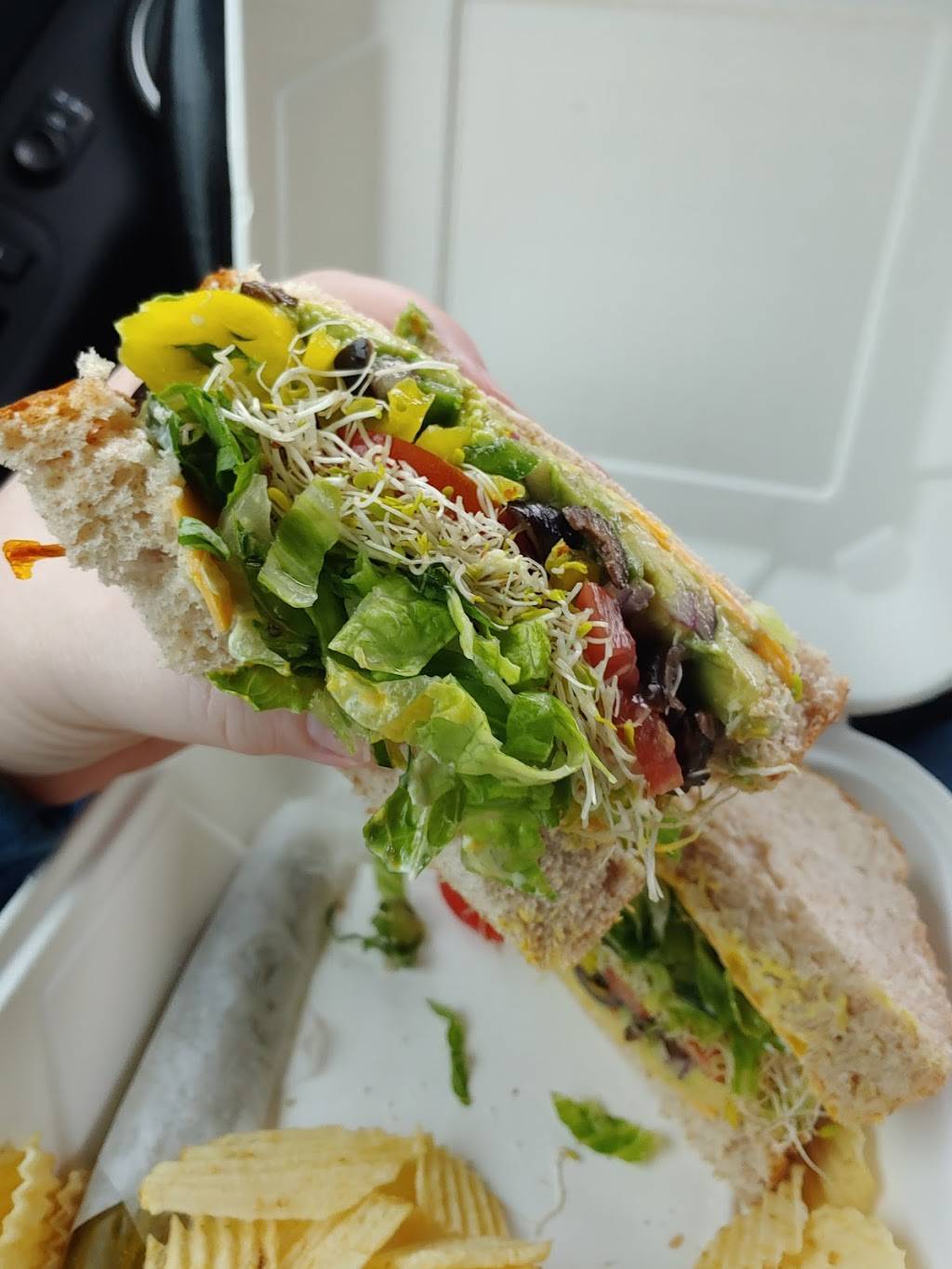 Lorettas Café | meal takeaway | 114 N Lexington Ave, Asheville, NC 28801, USA | 8282533747 OR +1 828-253-3747