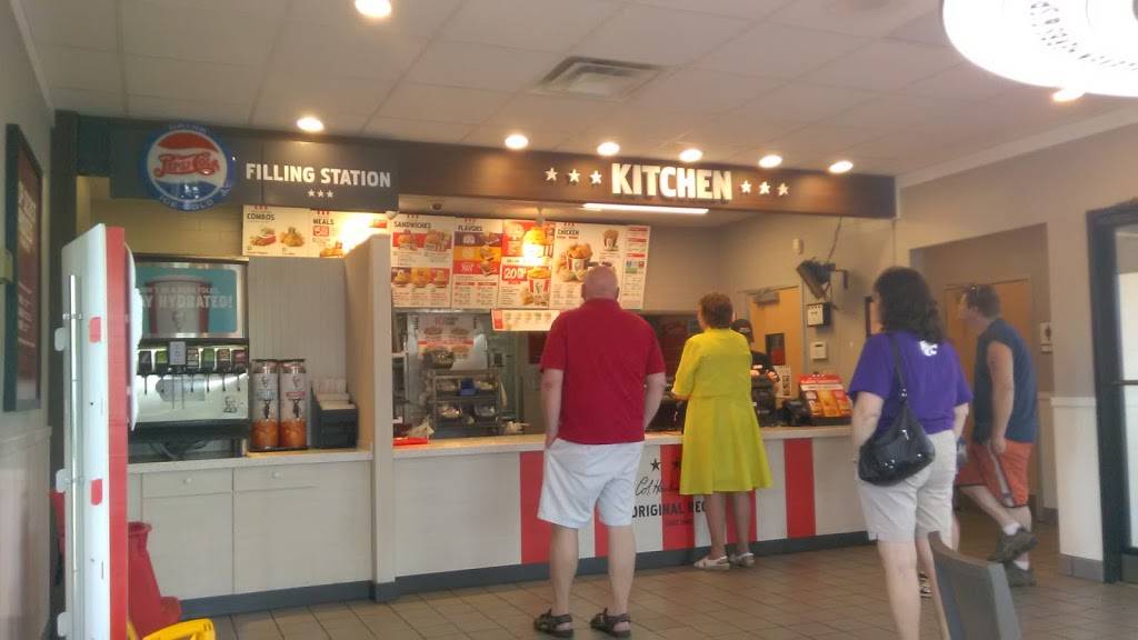 KFC | restaurant | 409 N Cedar Bluff Rd, Knoxville, TN 37923, USA | 8656930795 OR +1 865-693-0795