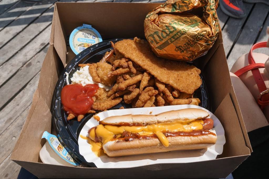Nathans Famous | restaurant | 1205 Riegelmann Boardwalk, Brooklyn, NY 11224, USA | 7189751905 OR +1 718-975-1905