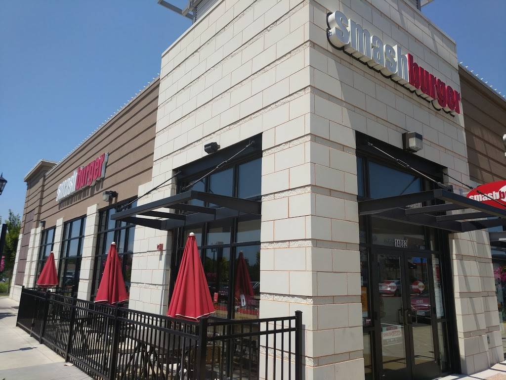 Smashburger | restaurant | 14082 Promenade Commons St, Gainesville, VA 20155, USA | 7037437060 OR +1 703-743-7060