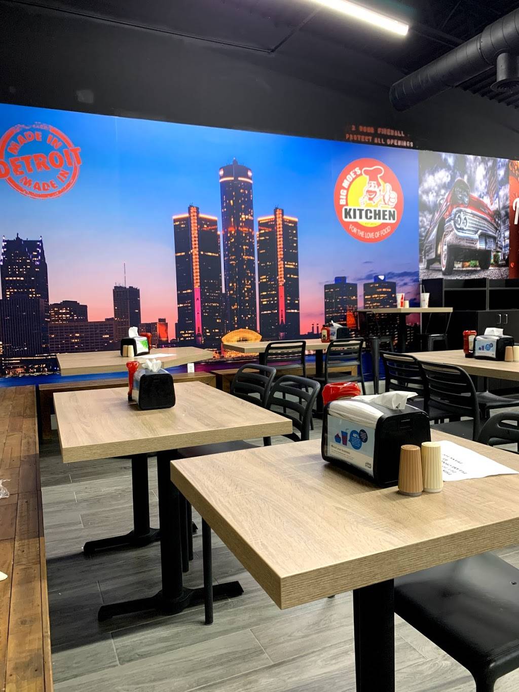 Big Moes Kitchen--Dearborn | restaurant | 13005 Michigan Ave, Dearborn, MI 48126, USA | 3135513333 OR +1 313-551-3333