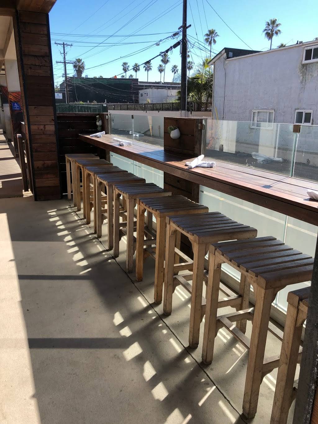 OB Surf Lodge | restaurant | 5083 Santa Monica Ave Suite 1F, San Diego, CA 92107, USA | 6199555475 OR +1 619-955-5475