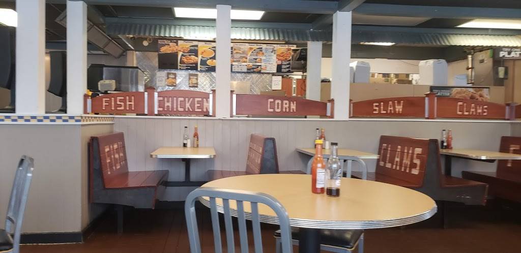 Long John Silvers | restaurant | 800 Irving Park Rd, Hanover Park, IL 60133, USA | 6308301270 OR +1 630-830-1270