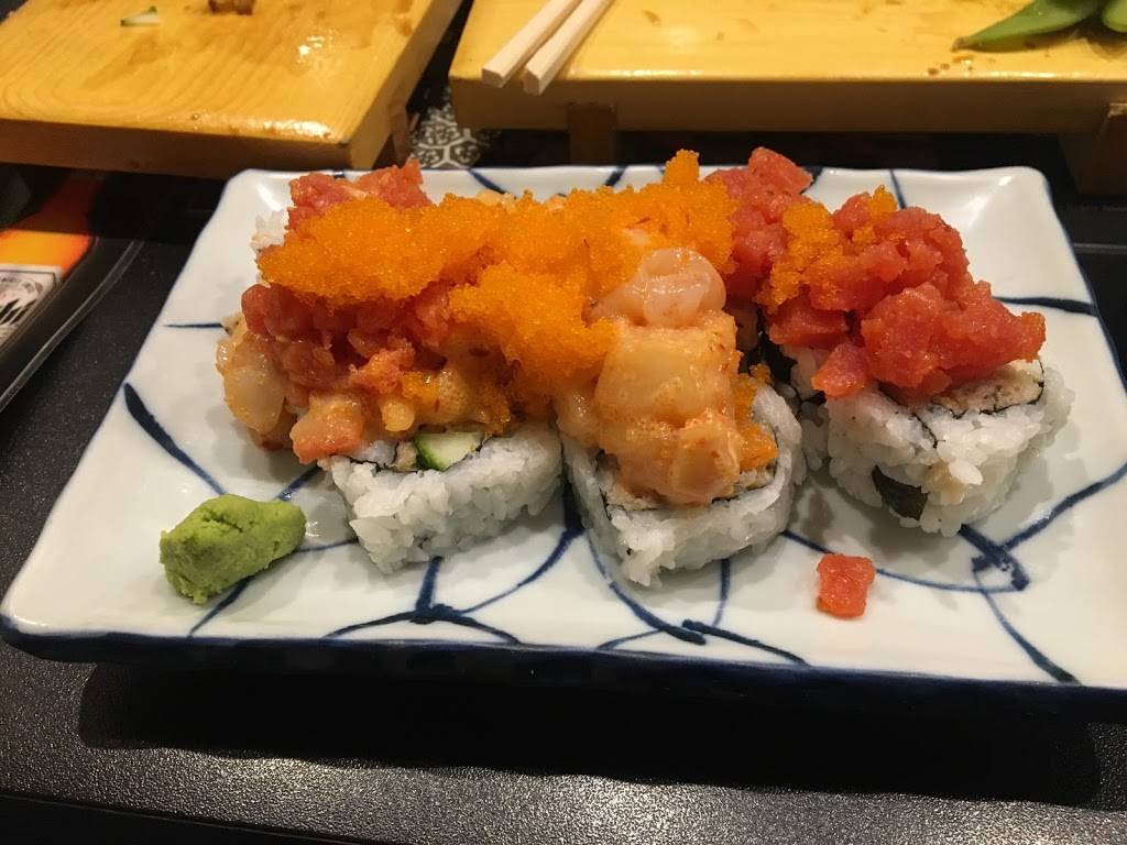 Sushi Dragon | restaurant | 8069 Vineland Ave, Sun Valley, CA 91352, USA | 8187684507 OR +1 818-768-4507