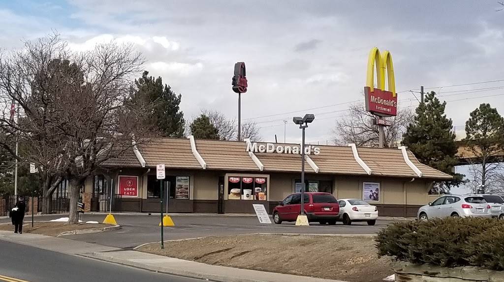 McDonalds | cafe | 6686 S Yosemite Ct, Englewood, CO 80111, USA | 3037706650 OR +1 303-770-6650