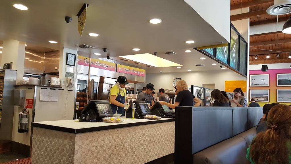 California Chicken Cafe | restaurant | 15601 Ventura Blvd, Encino, CA 91436, USA | 8187898056 OR +1 818-789-8056