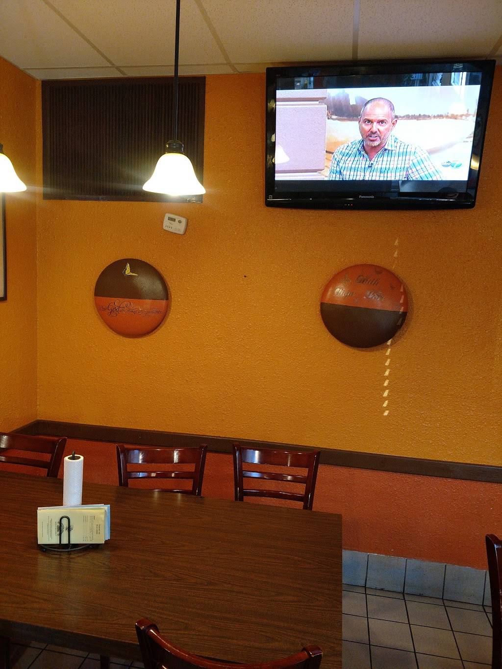 La Cocina Macias | restaurant | 355 W Court St, Kankakee, IL 60901, USA | 8159351807 OR +1 815-935-1807